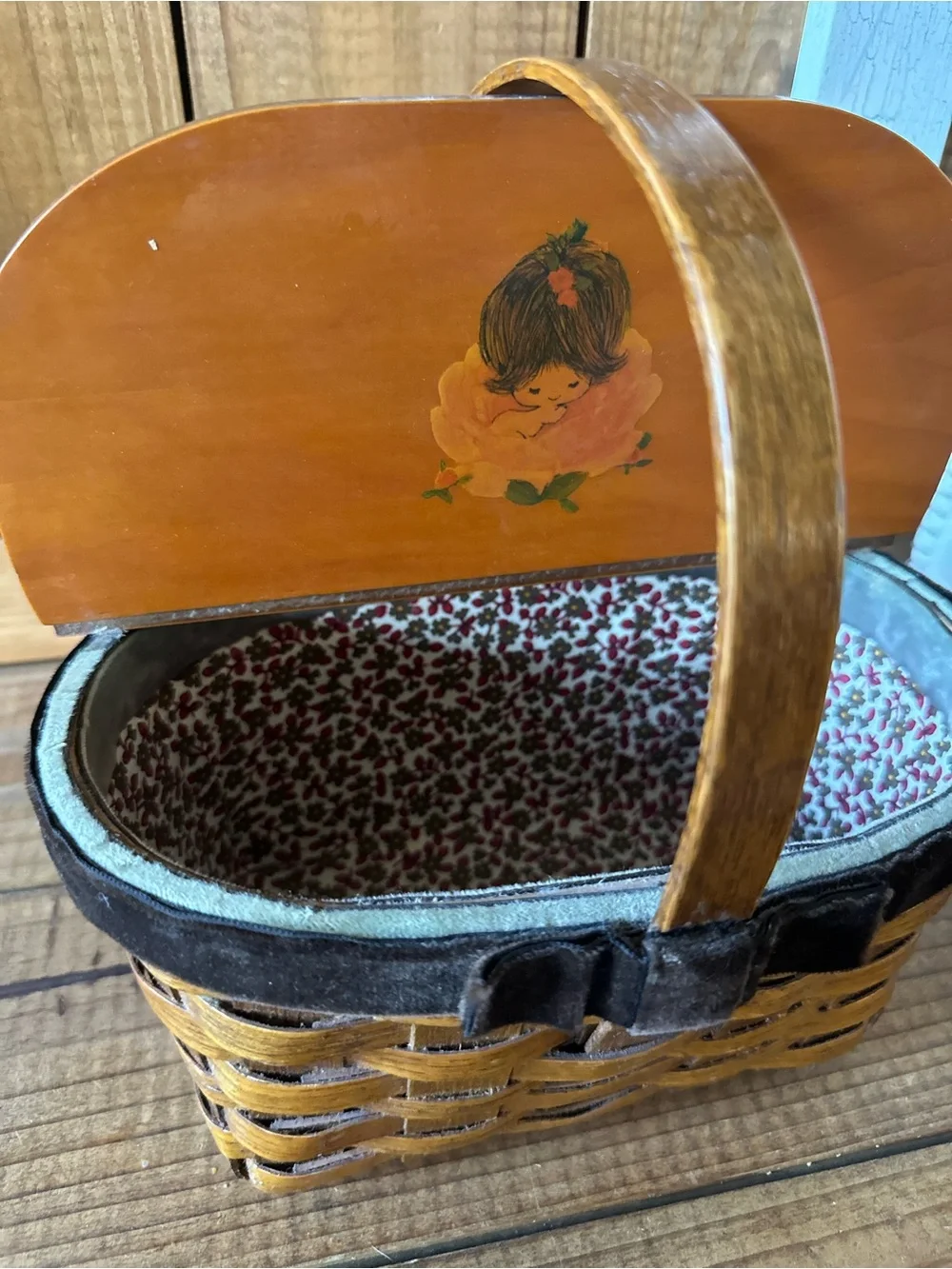 Woven Wood Picnic Basket/Sewing basket with Painted Lid - Brown